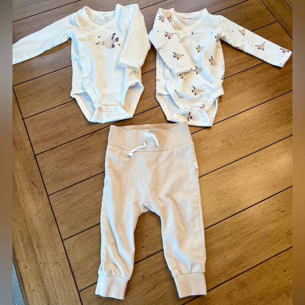 Firsts by Petit Lem Birds 3 Piece Stretch Cotton Bodysuits & Joggers, 9 months